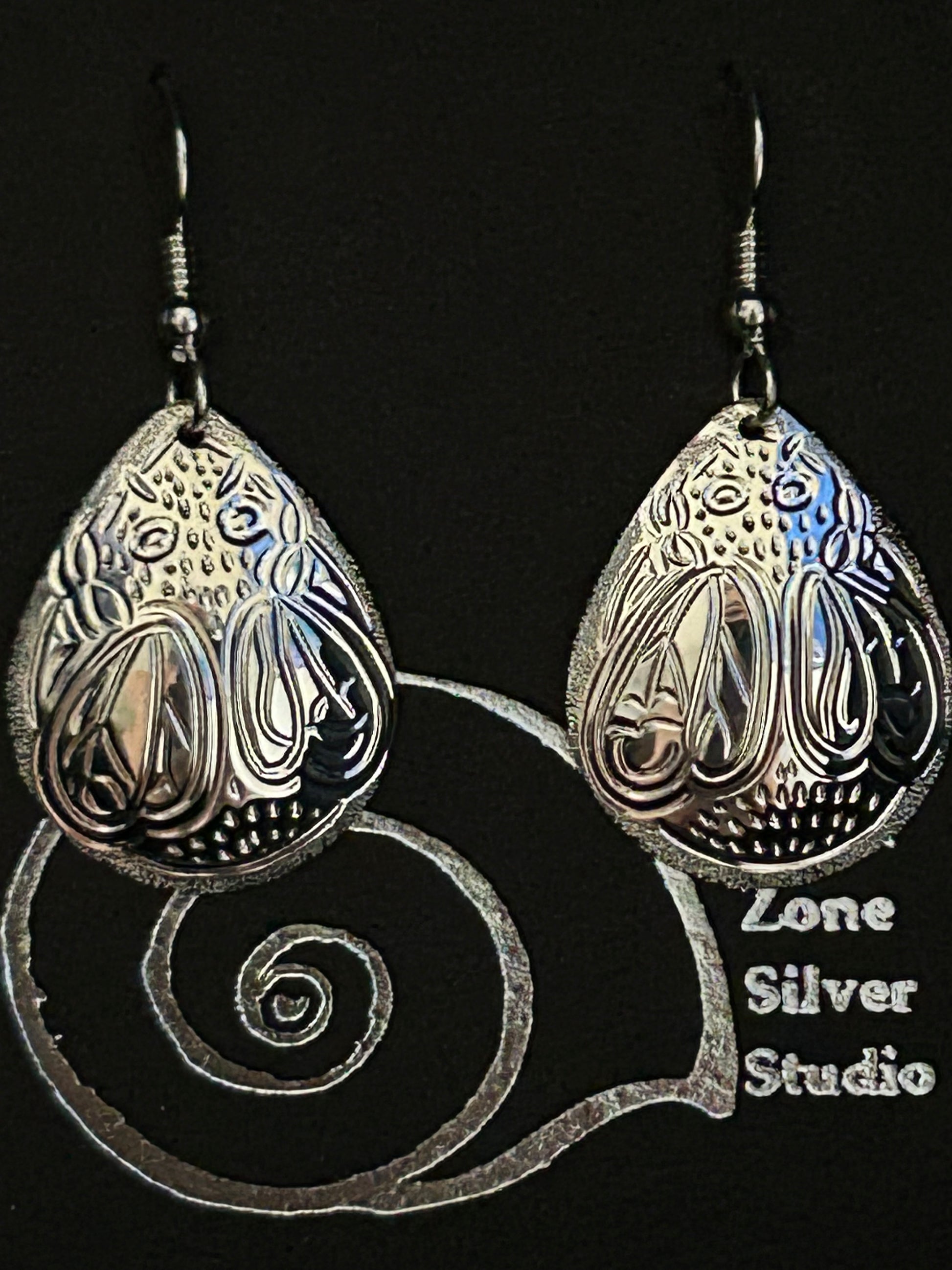 Large Honey Bee Sterling Silver drops for the honey bee enthusiastic gardeners!
Feel the Honey bees buzz around you with these handcrafted earrings by Laura Dutheil!