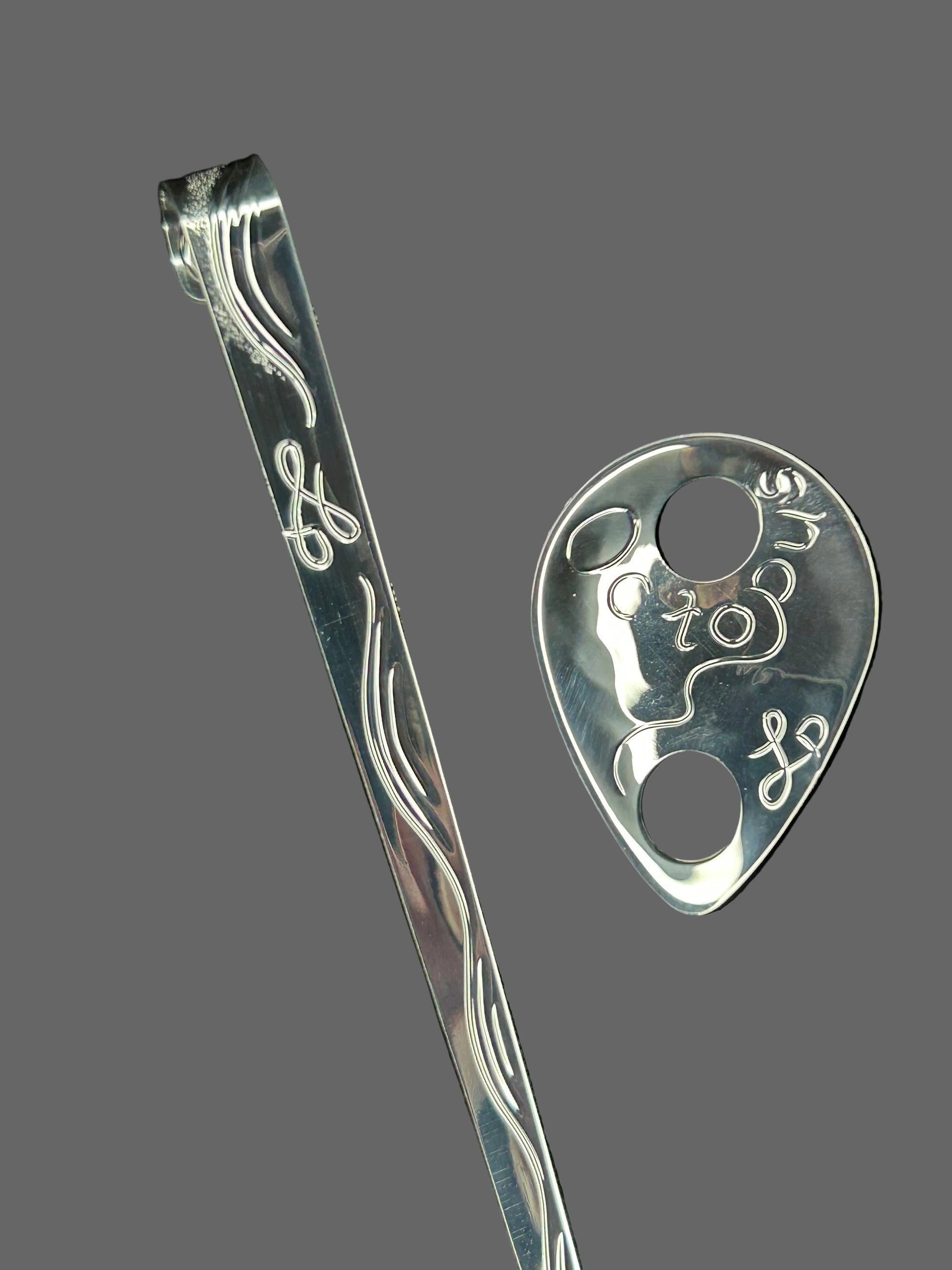 Back of Octopus hair jewellery by Laura Dutheil.