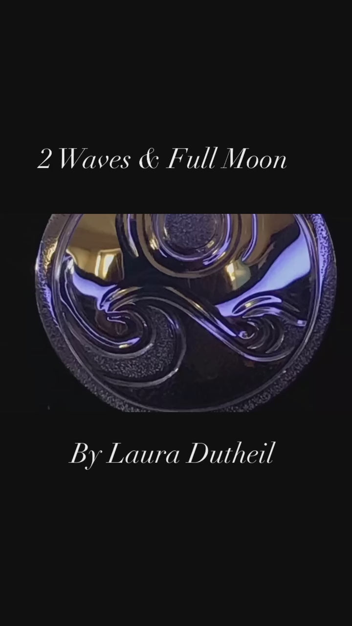 Video to show Waves & Full Moon ss pendant in motion by Laura Dutheil.